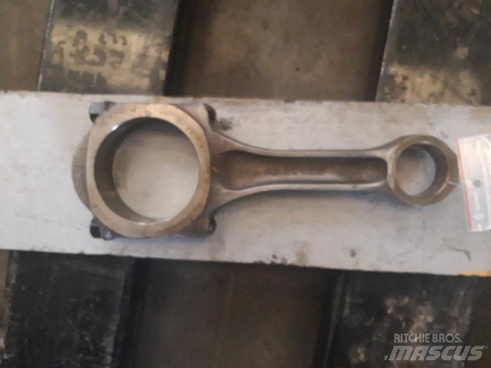CAT 826C Motorlar