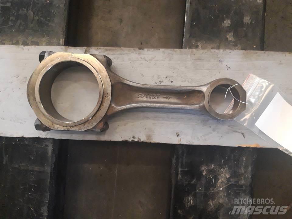 CAT 826C Motorlar