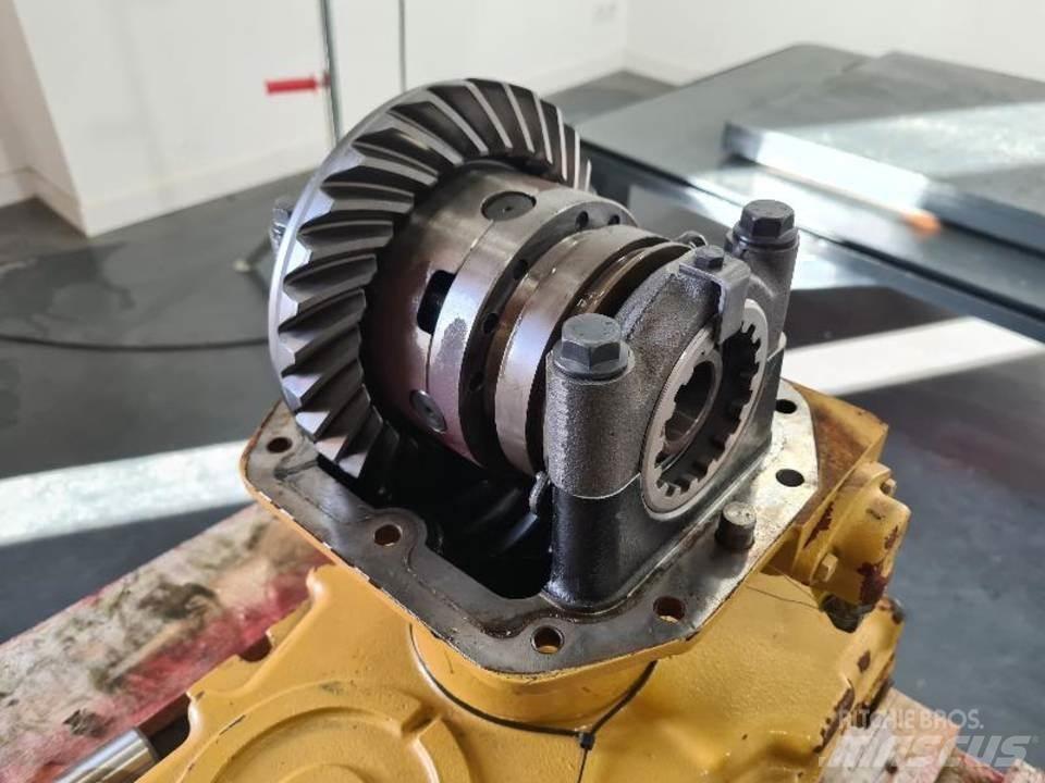 CAT 906H Sanzuman