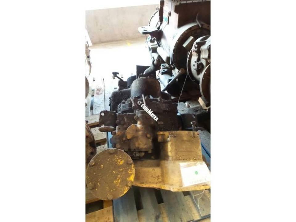 CAT 944A Sanzuman