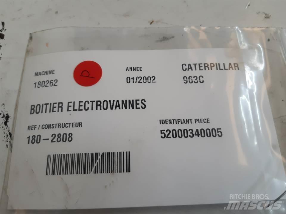 CAT 963C Kabin