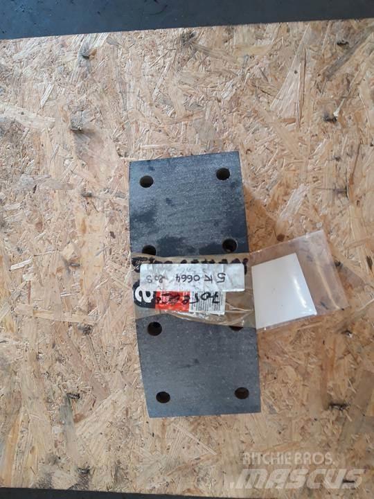 CAT 966C Paletler
