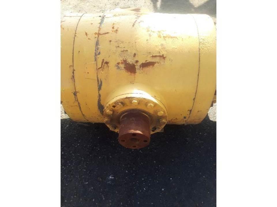 CAT 966H Sanzuman