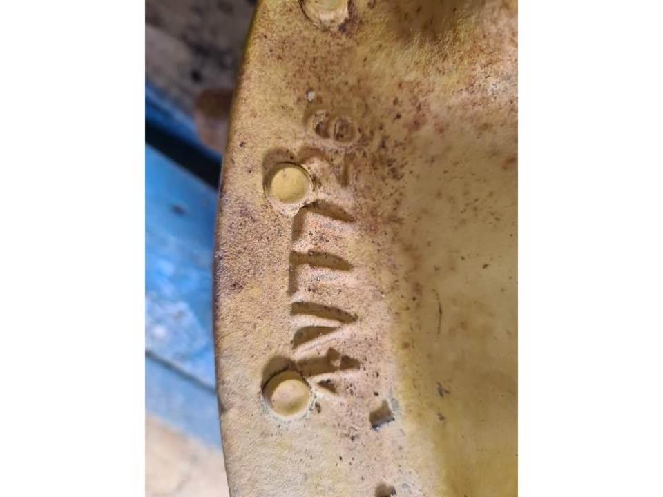CAT 988B Sanzuman