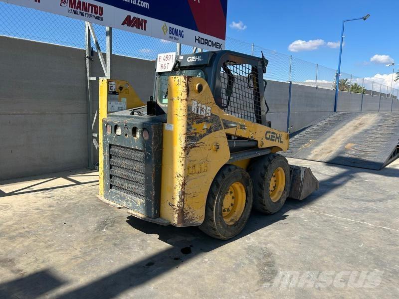 Gehl SR135 Mini yükleyiciler