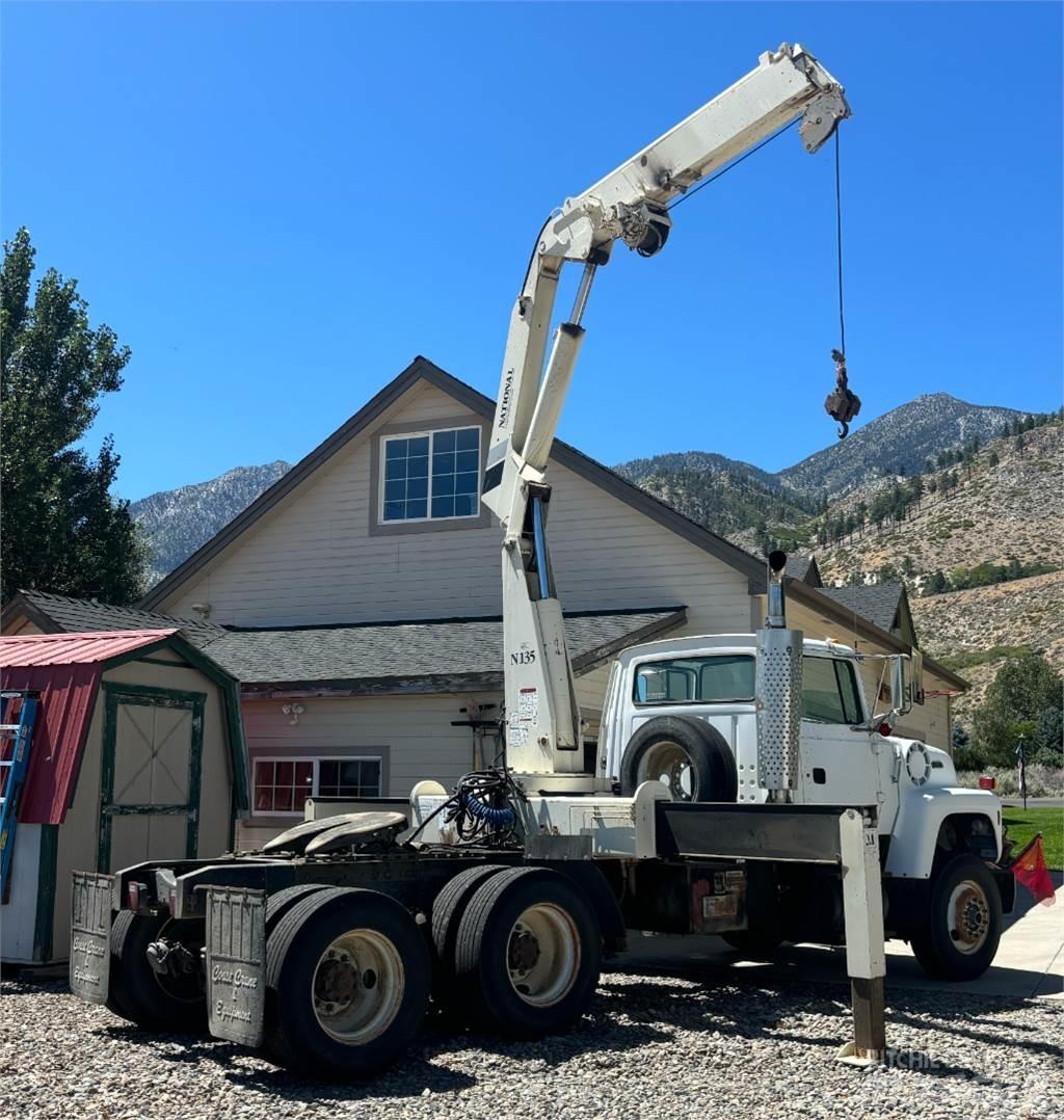 National N135 Diger vinçler