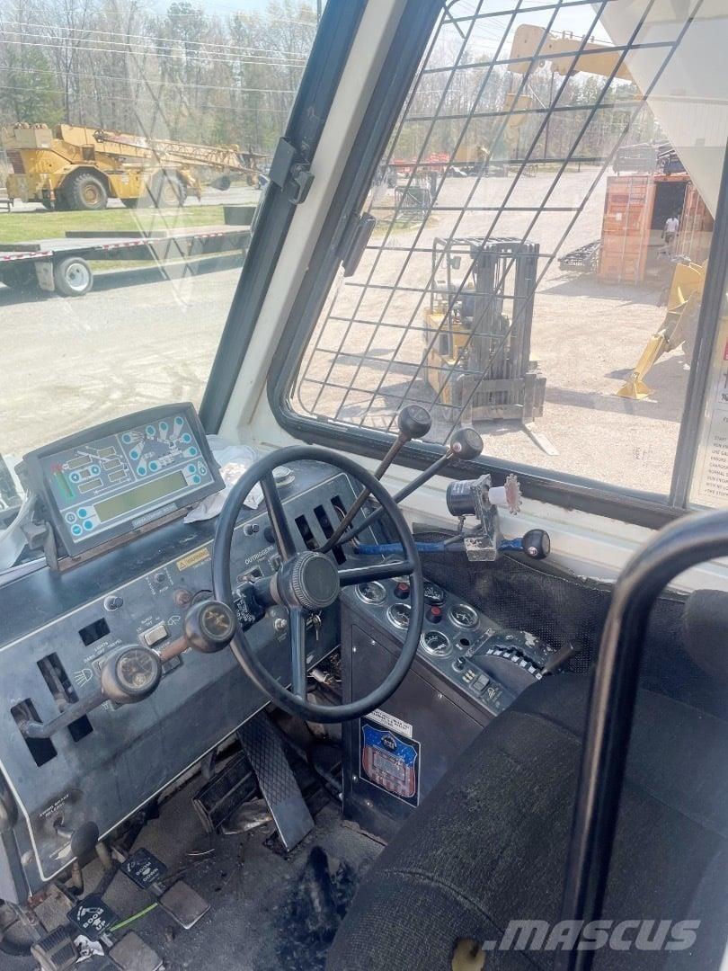 Terex RT 335 Arazi Tipi Vinçler (RT)
