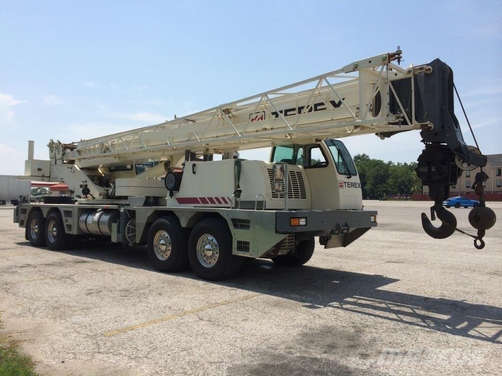 Terex T 560 Yol-Arazi Tipi Vinçler (AT)
