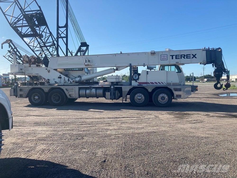 Terex T 560 Yol-Arazi Tipi Vinçler (AT)