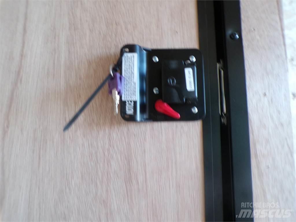  Stealth Kapali kasa treylerler