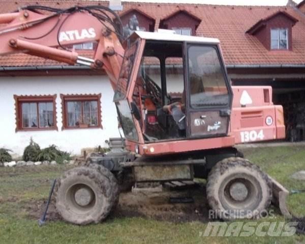 Atlas 1304 Lastik tekerli ekskavatörler