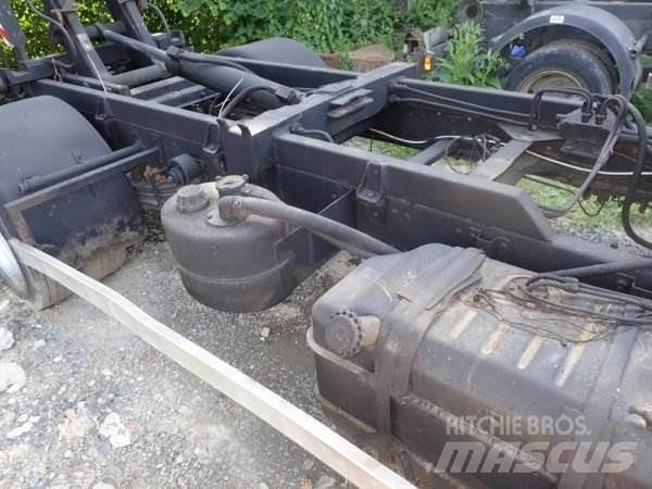 Avia A80 L Vinçli kamyonlar