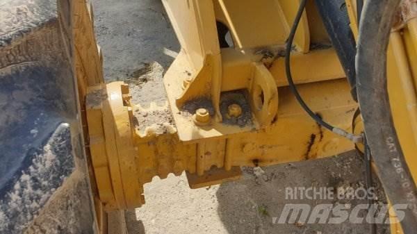 CAT 908 Tekerlekli yükleyiciler