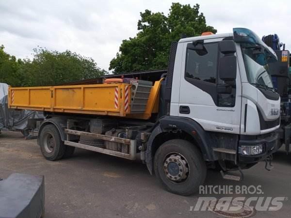 Iveco 150 EW Vinçli kamyonlar