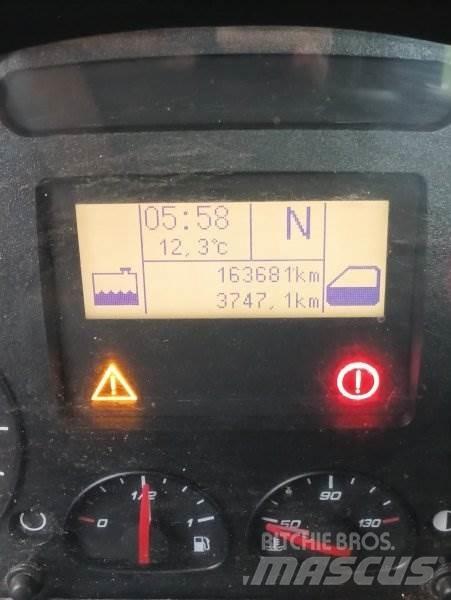 Iveco 150 EW Vinçli kamyonlar