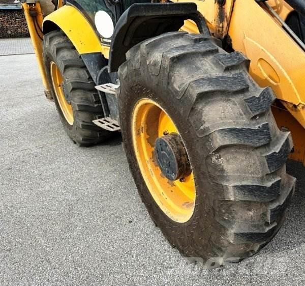 JCB 4 CX Kazıcı yükleyiciler - beko loder
