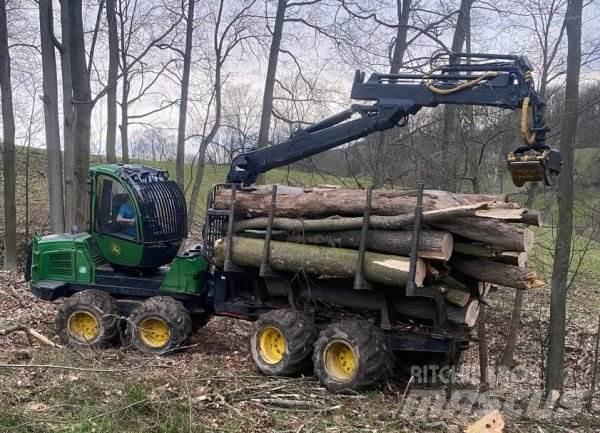 John Deere 1010 E Biçerdöverler