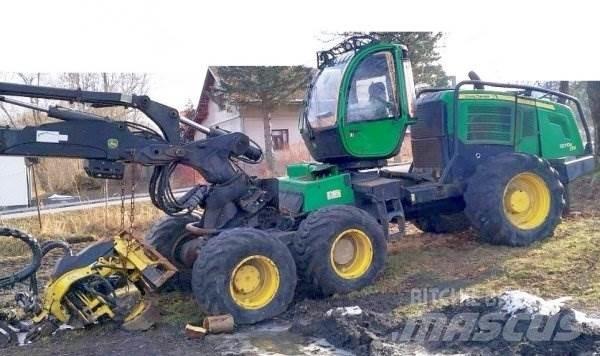 John Deere 1270 E 6W Ağaç kesici istifleyiciler