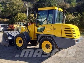 Komatsu WA 95 Tekerlekli yükleyiciler