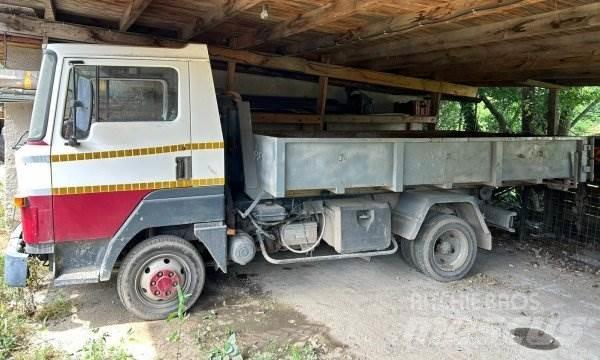 Nissan L351 Vinçli kamyonlar