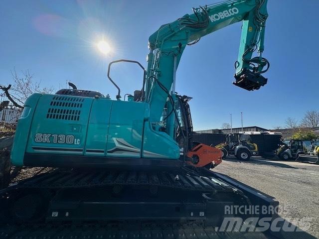 Kobelco SK130LC-11 Paletli ekskavatörler