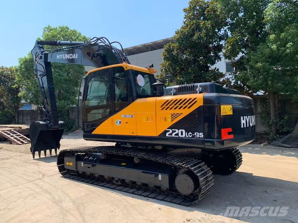 Hyundai R220LC-9S Paletli ekskavatörler