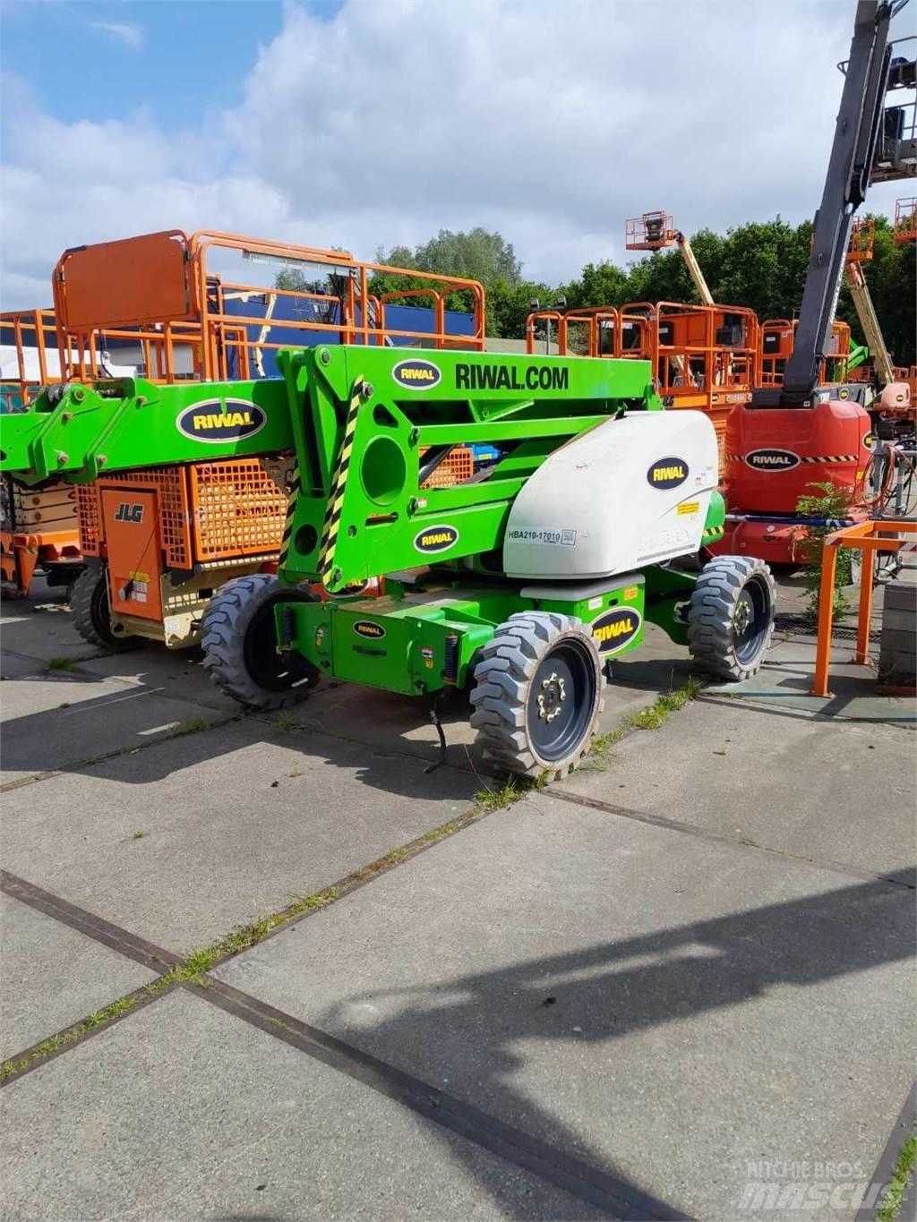 Niftylift HR21AWDH Körüklü personel platformları