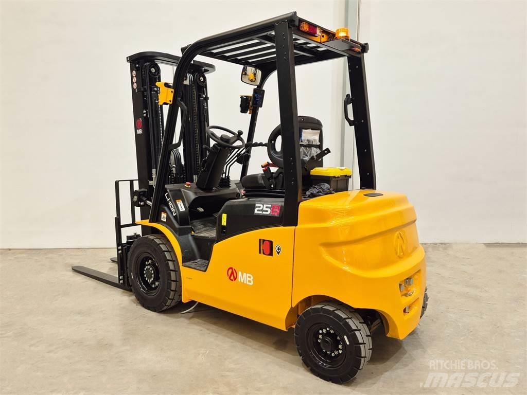  EFL253 Elektrikli forkliftler
