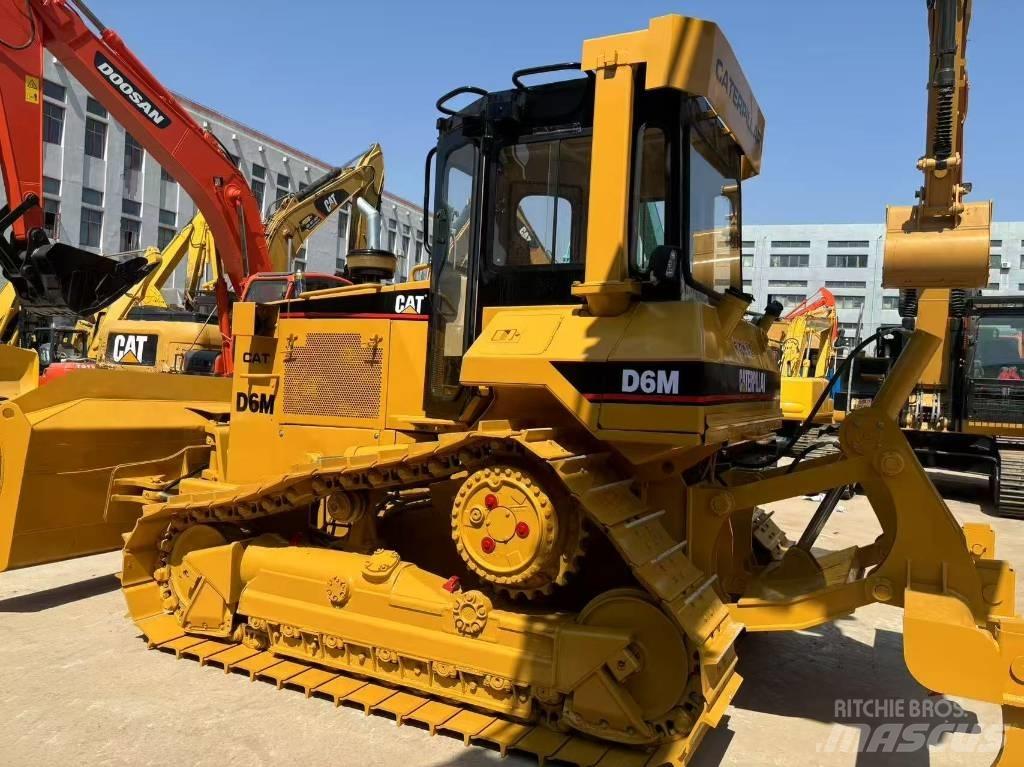 CAT D 6 M XL Paletli dozerler