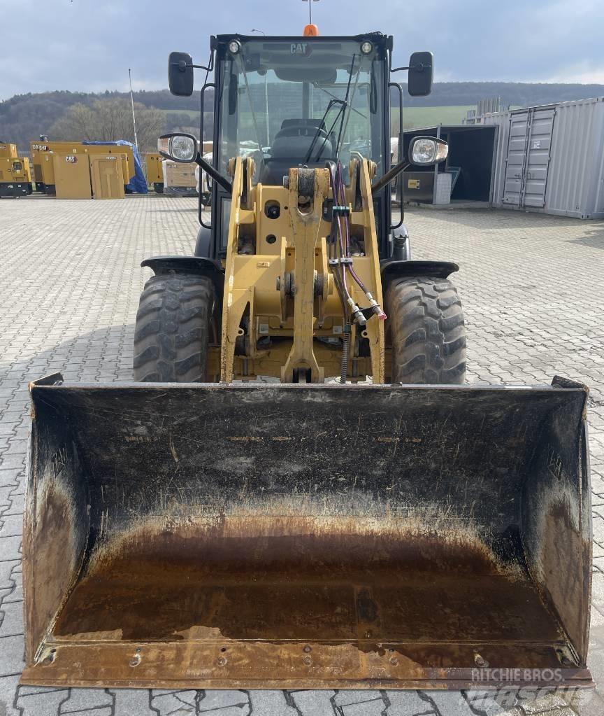 CAT 906 M Tekerlekli yükleyiciler