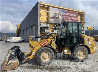 CAT 906 M Tekerlekli yükleyiciler