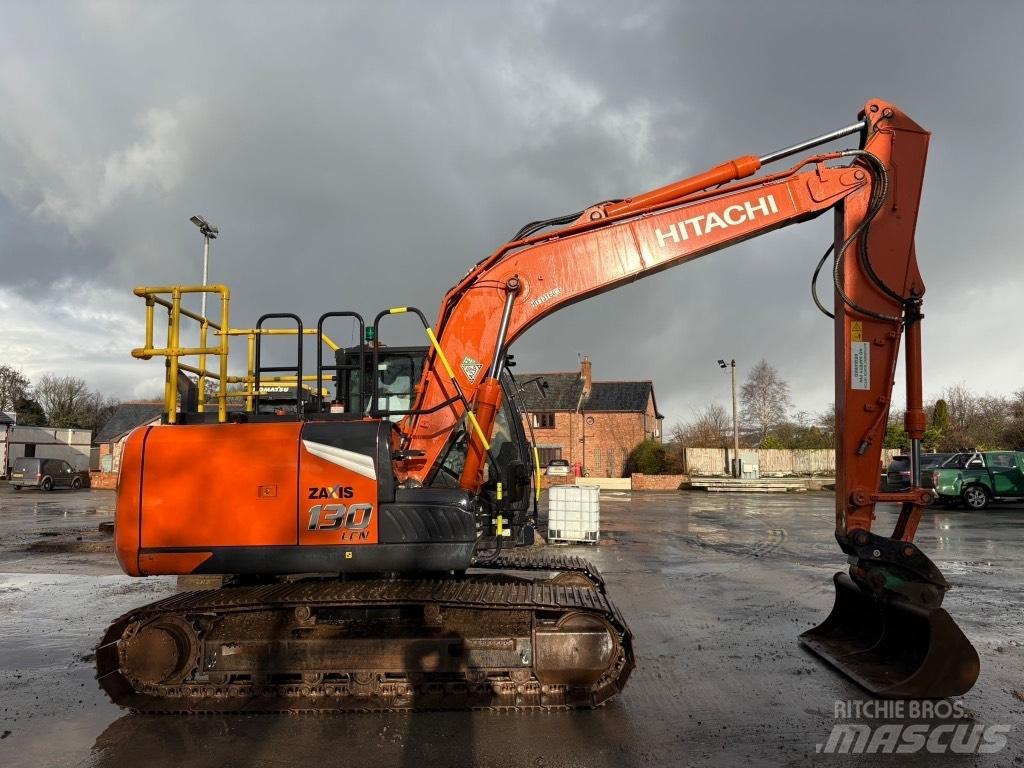 Hitachi ZX130-7 Paletli ekskavatörler