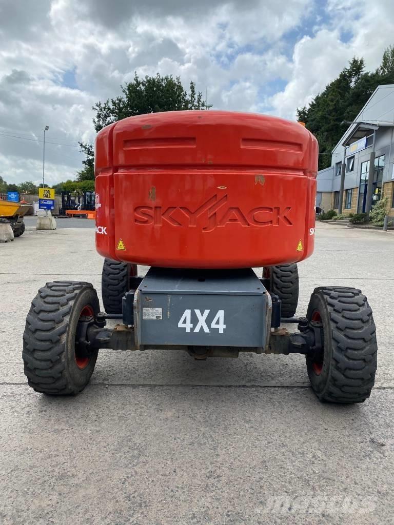 SkyJack SJ 46 AJ Körüklü personel platformları