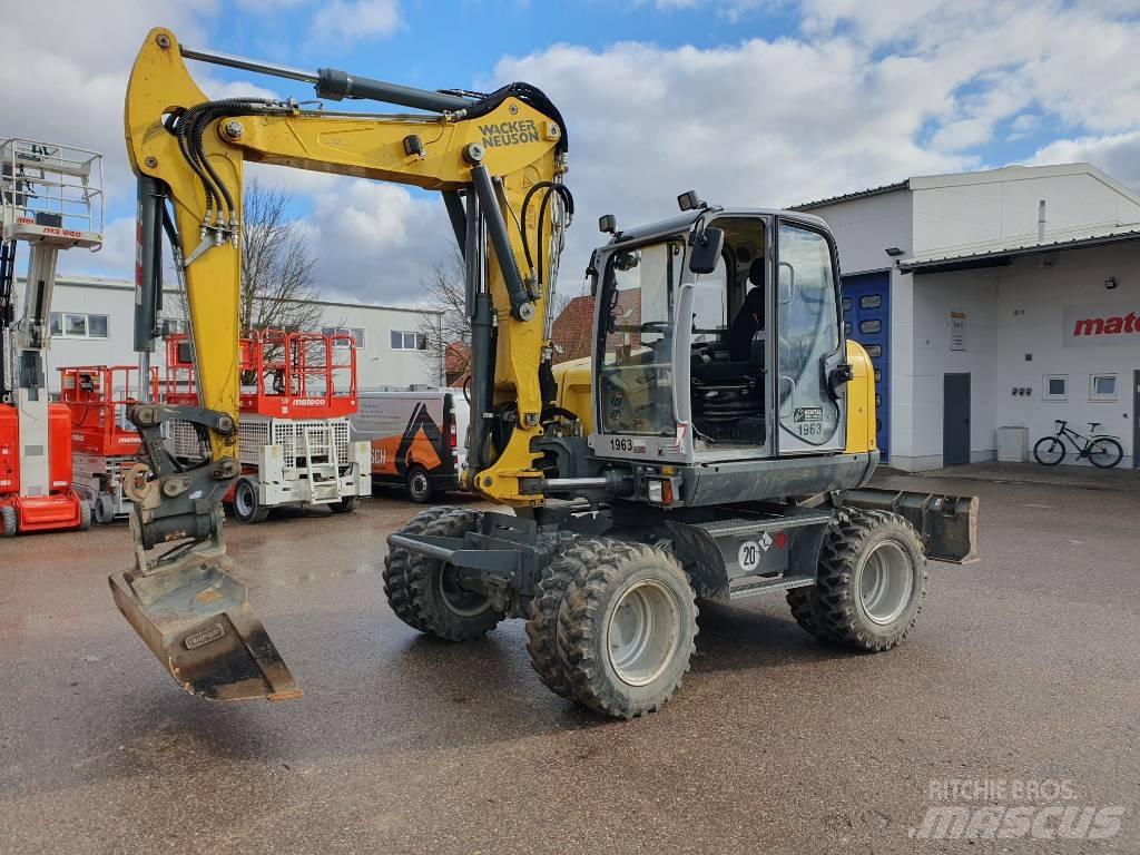 Wacker Neuson EW100 Lastik tekerli ekskavatörler
