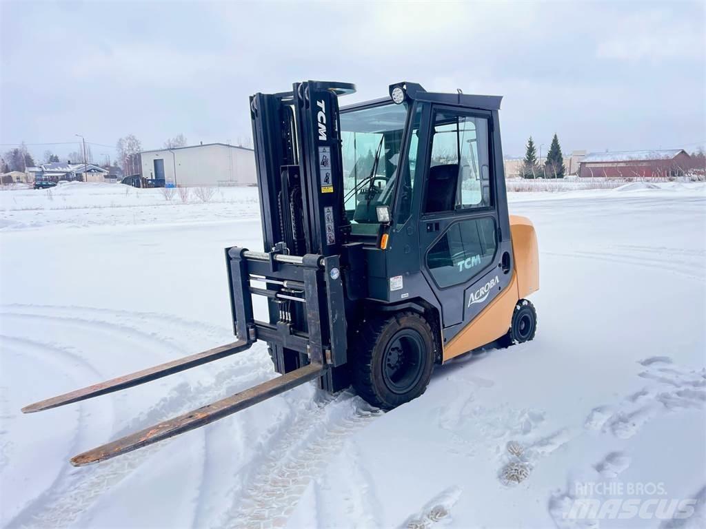 TCM FA 30D ACROBA Dizel forkliftler