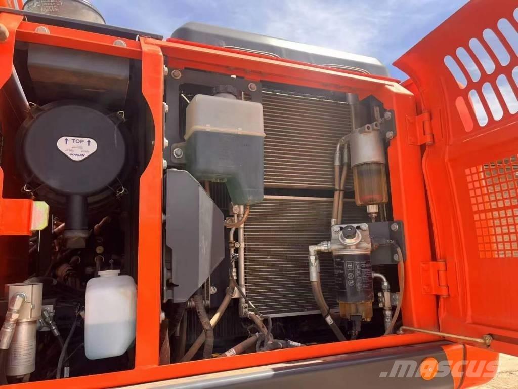 Doosan DX150W-9C Lastik tekerli ekskavatörler