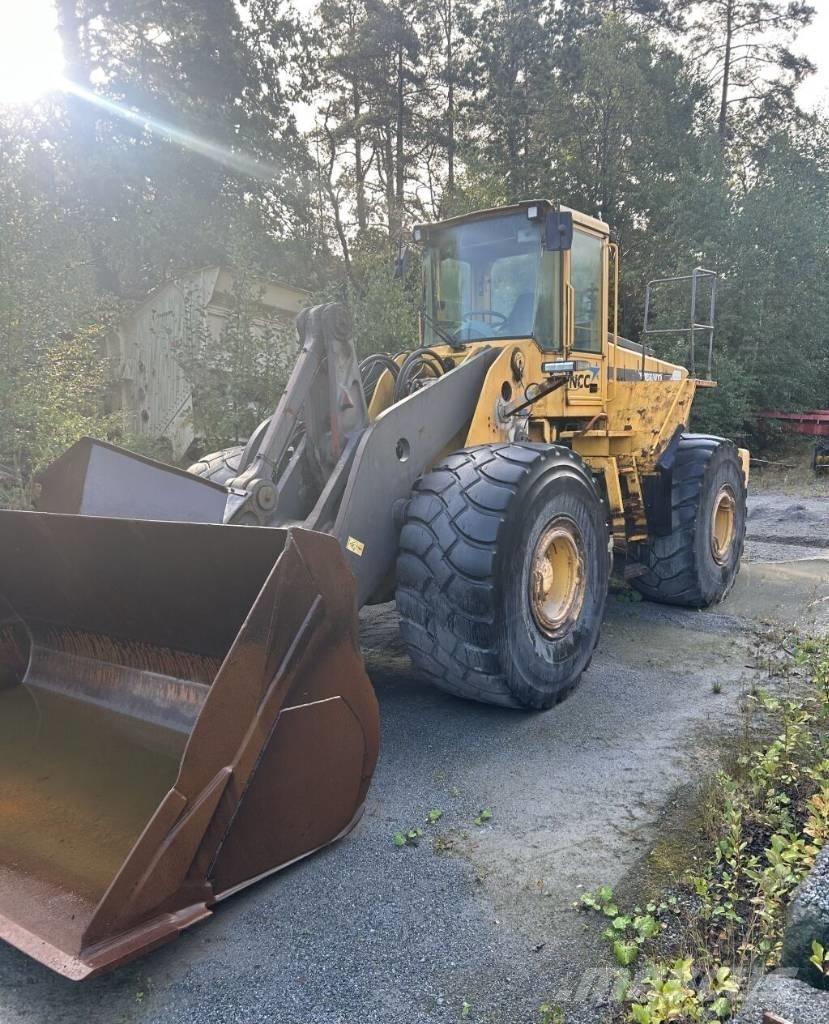 Volvo L 220 D Tekerlekli yükleyiciler
