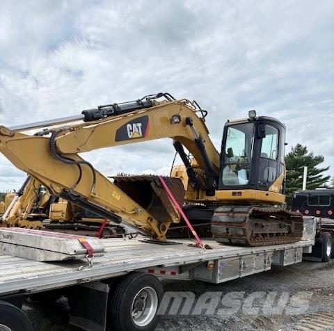 CAT 313 D Lastik tekerli ekskavatörler