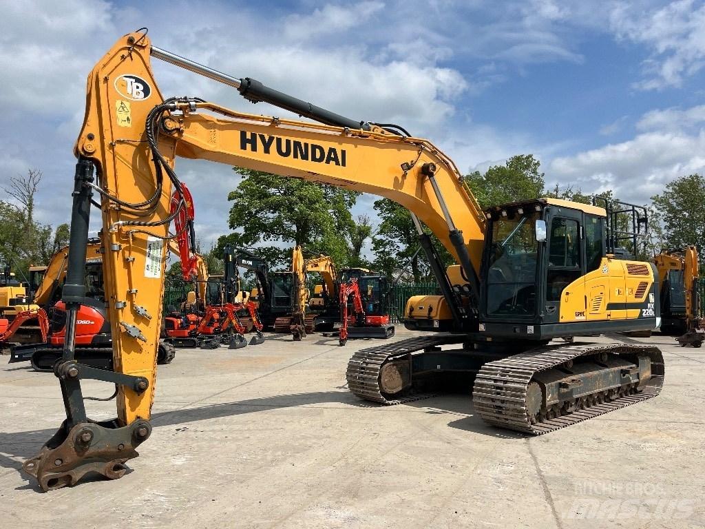 Hyundai HX 220 L Paletli ekskavatörler
