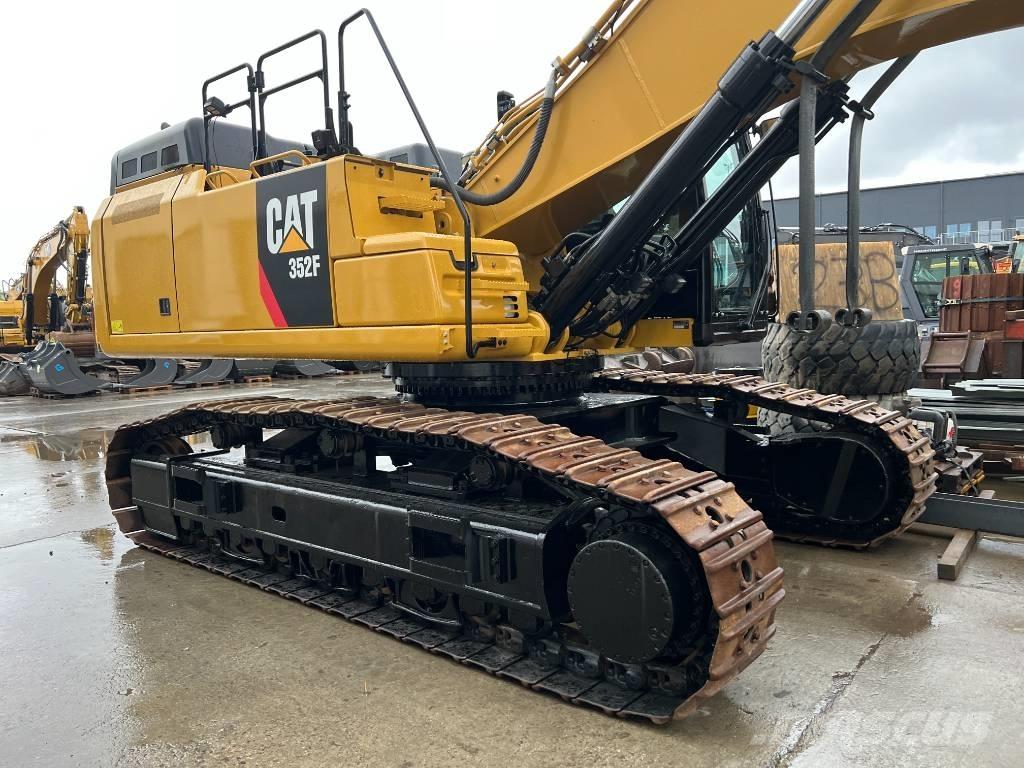 CAT 352 F Paletli ekskavatörler