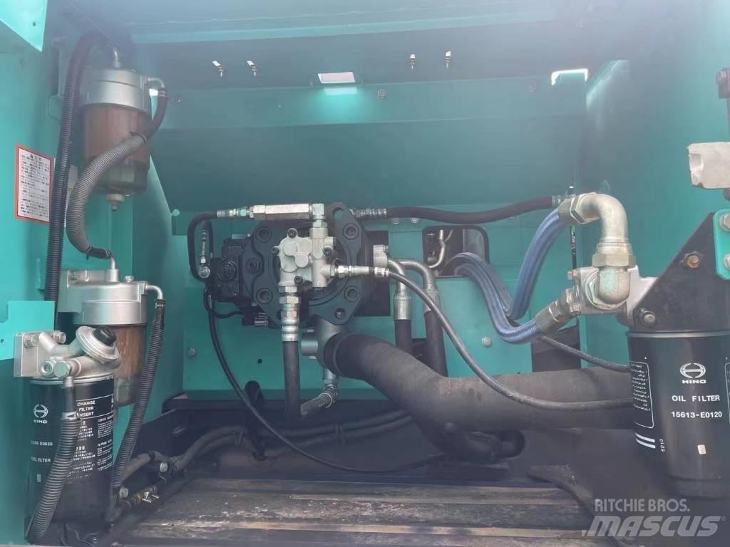 Kobelco 260 Paletli ekskavatörler
