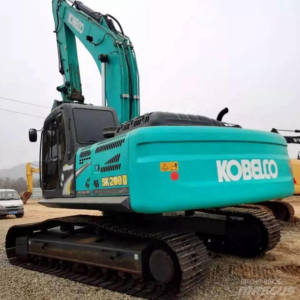 Kobelco 260 Paletli ekskavatörler