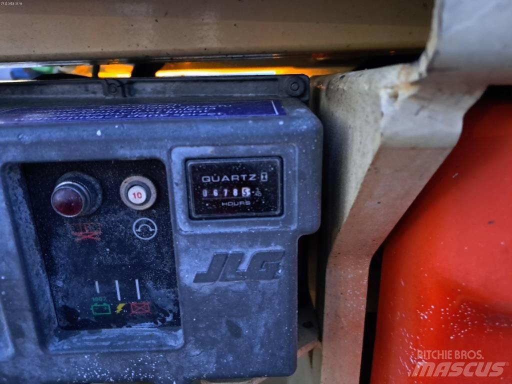 JLG 1930 ES Makasli platformlar