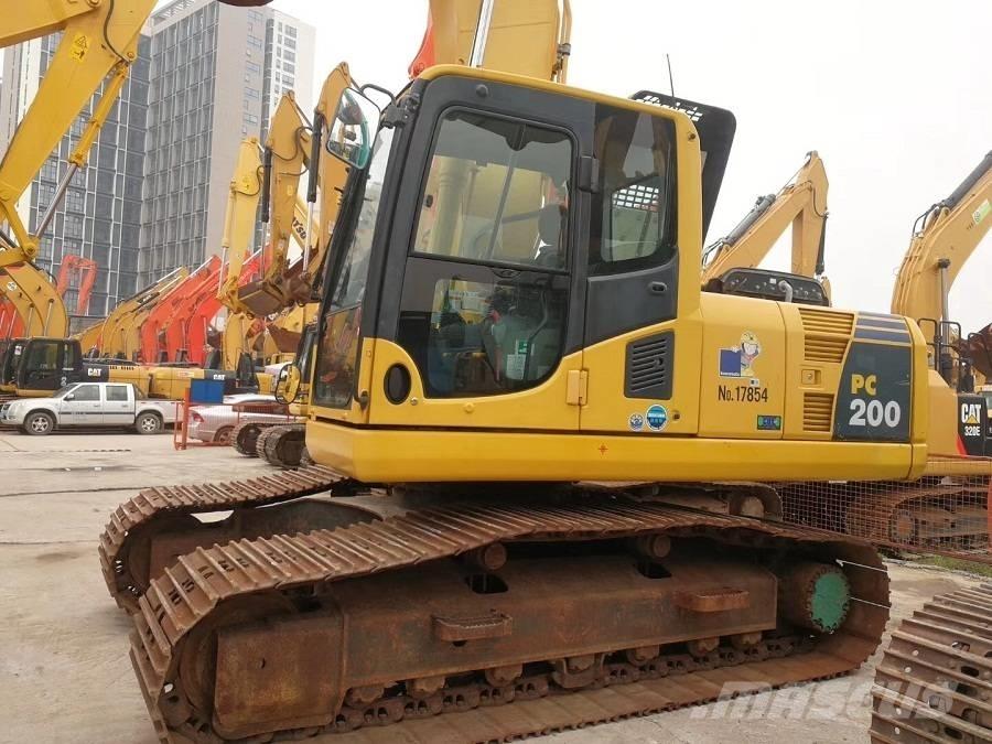 Komatsu PC 200-8 Paletli ekskavatörler