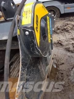 MB Crusher BF70.2 S4 Kazıcı yükleyiciler - beko loder