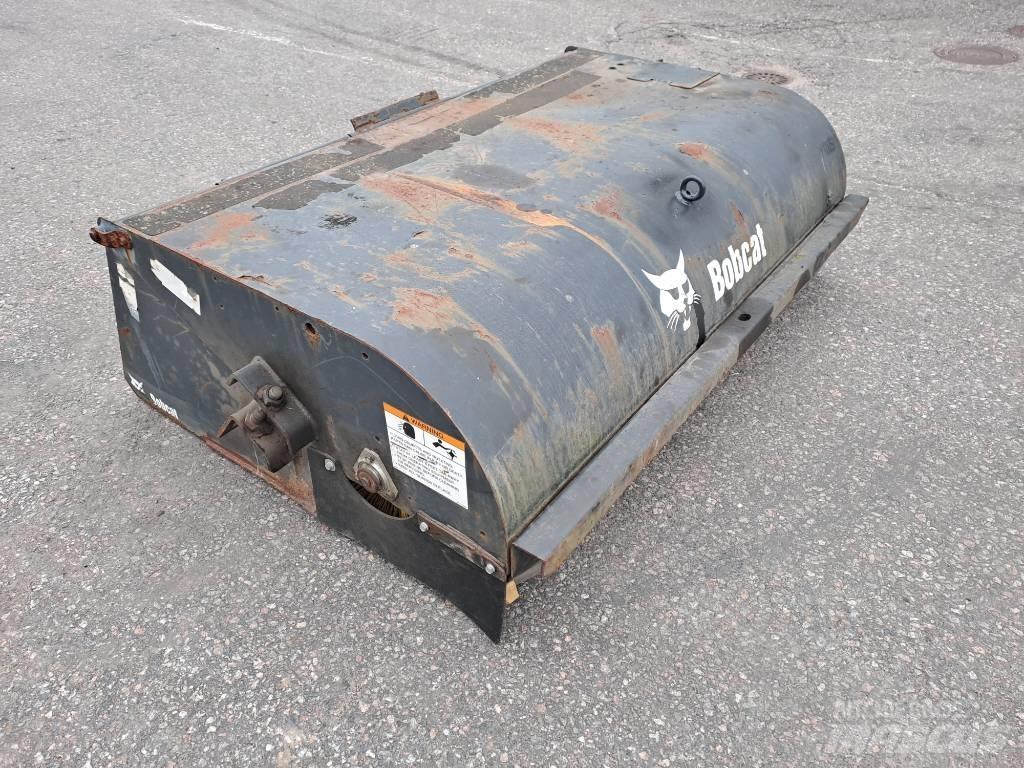Bobcat 72 KAUHAHARJA Süpürgeler