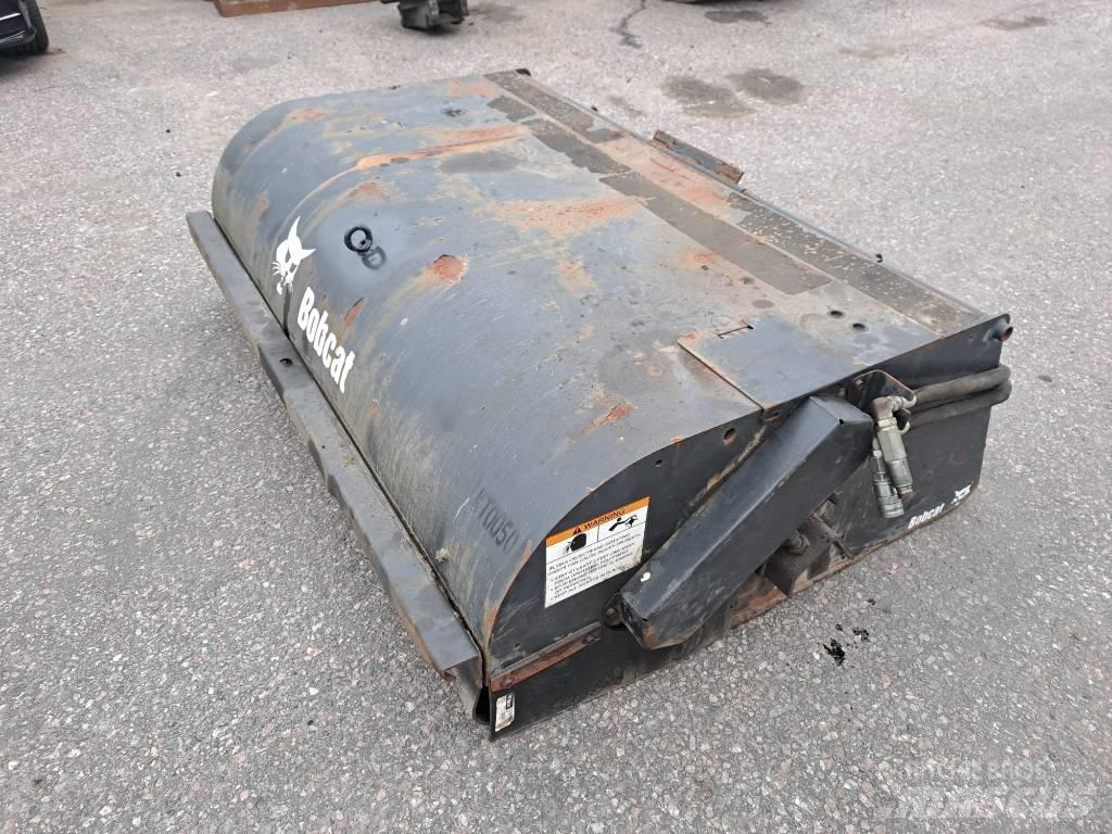 Bobcat 72 KAUHAHARJA Süpürgeler