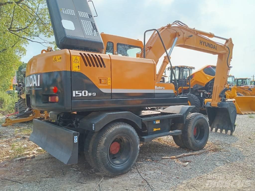 Hyundai 150W-9 Paletli ekskavatörler