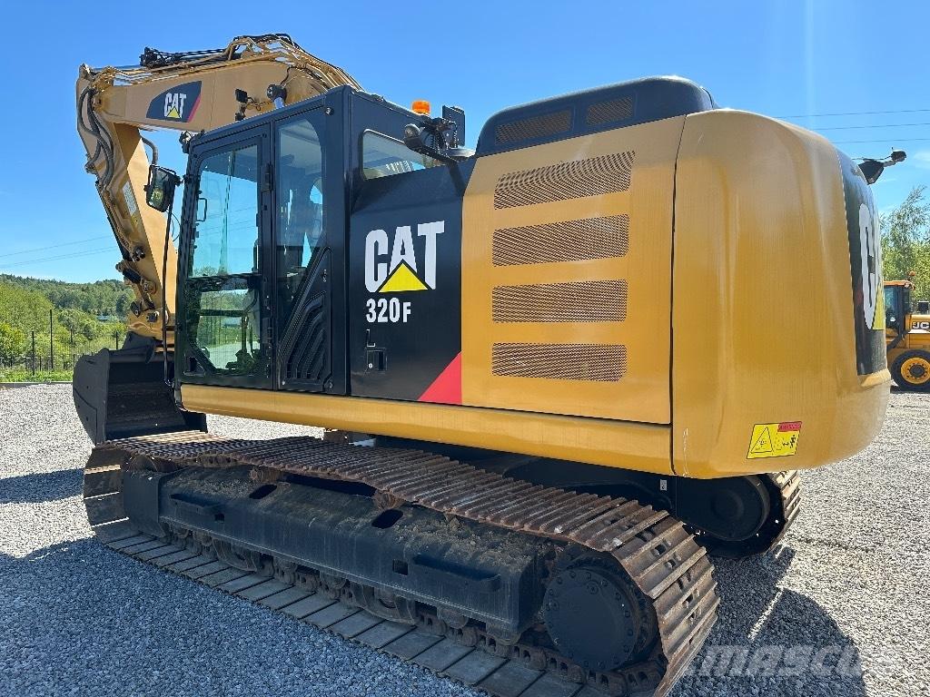 CAT 320 FL 2017 Paletli ekskavatörler