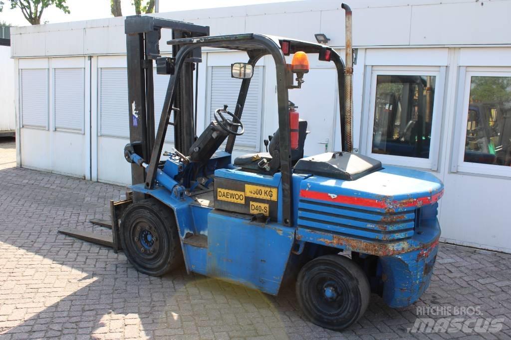 Daewoo D 40 S Dizel forkliftler